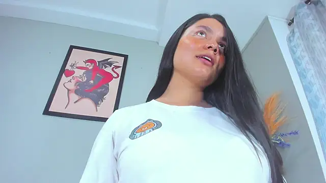 evaa greey online show from November 6, 8:04 pm