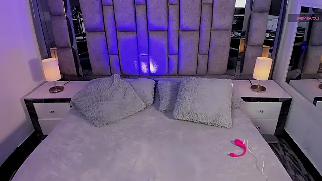 Bonet iris online show from March 16, 7:07 pm