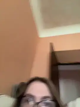 DearAlise online show from March 27, 10:16 am