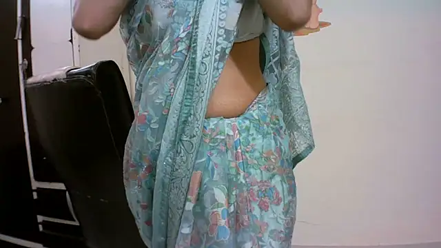 kajal  bhabhi  online show from April 4, 7:23 pm