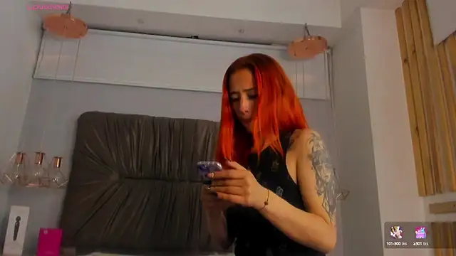 Snapshot of zoe_taylorr1 chatting on September 23, 3:37 am zoe taylorr1 online show from September 23, 3:37 am
