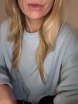 Phoebe Lily online show from November 16, 9:48 pm