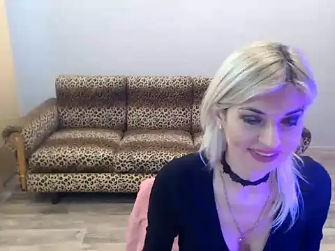 SexyBeatriice online show from November 29, 7:34 am