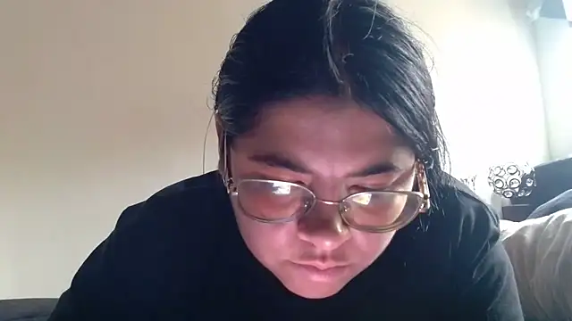 viccky vick online show from April 6, 3:46 pm