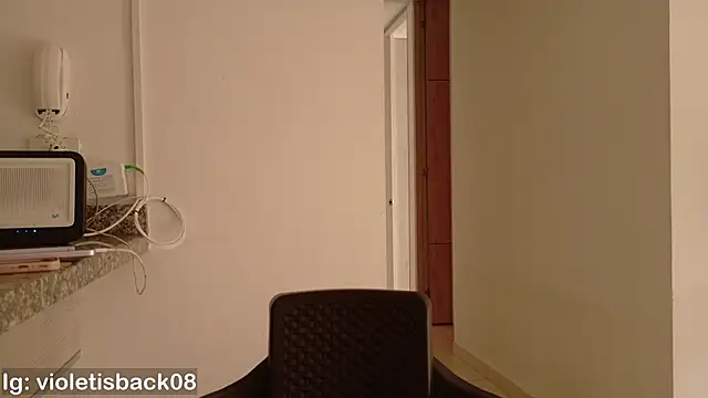 violetisback08 online show from November 28, 10:46 pm