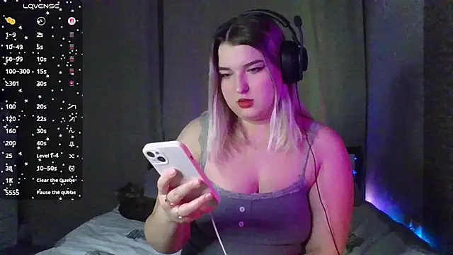 Jenny Smit online show from November 11, 2:07 am