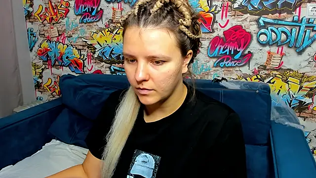 Jenny Jimmy online show from November 1, 9:24 am