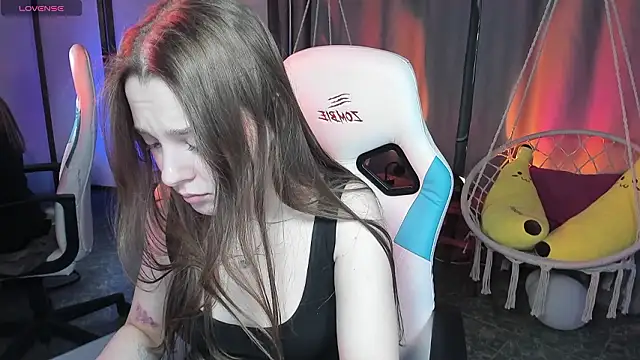 kaisajenner online show from March 19, 7:51 pm