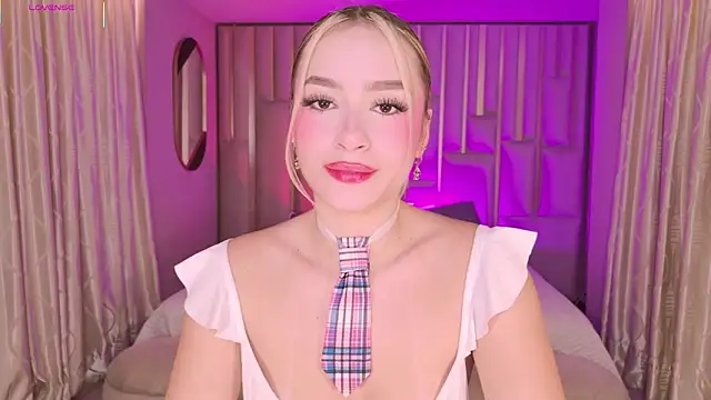 AmaiaHaywood online show from February 5, 7:00 am