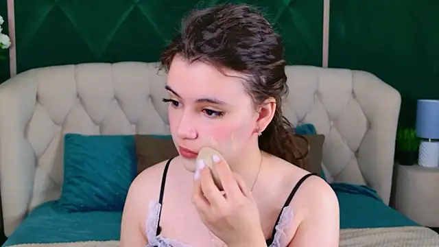 Pauline Heaven online show from March 17, 5:55 am