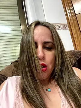 laarti online show from January 7, 11:30 pm