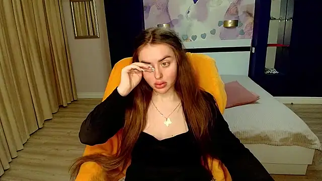 MissisCaty online show from February 11, 8:21 pm