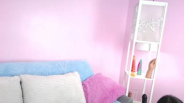 Hiyakasudere online show from November 10, 6:25 pm