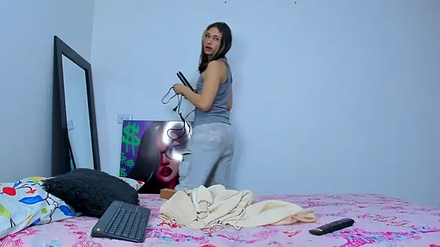 Snapshot of andrea_cherryy chatting on October 22, 1:16 pm andrea cherryy online show from October 22, 1:16 pm