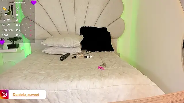 Snapshot of Danielaangelina chatting on September 27, 6:31 am Danielaangelina online show from September 27, 6:31 am