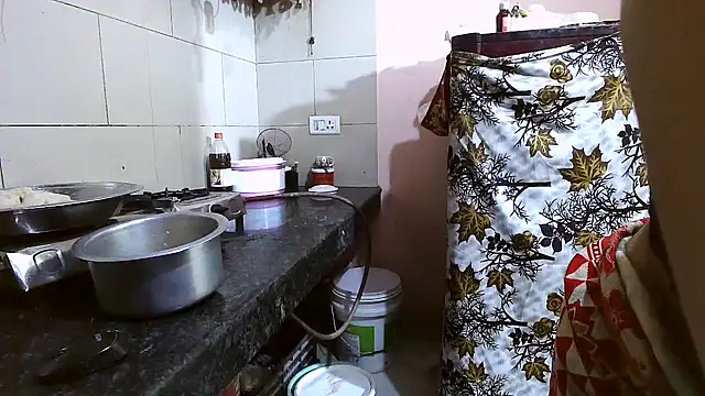 Rubi-Ji online show from November 23, 1:19 am