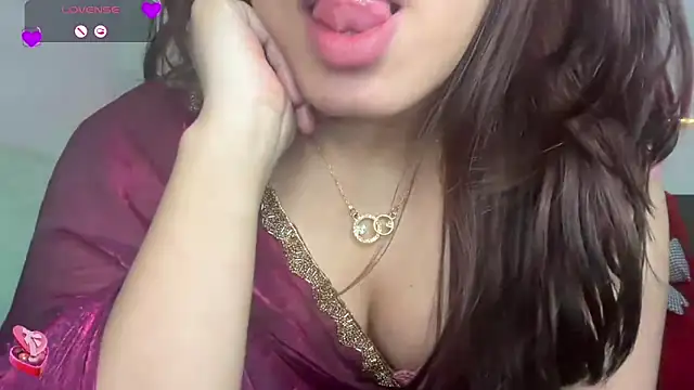 Snapshot of EZ_shuvani chatting on October 10, 8:30 am EZ shuvani online show from October 10, 8:30 am