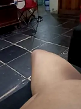 Bubbles pn online show from March 5, 7:42 pm