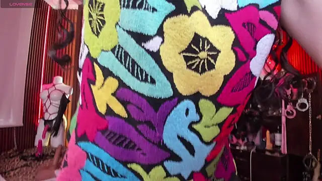 XiaQueen online show from December 4, 8:53 pm