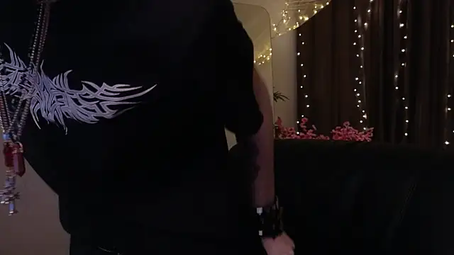 lissaros online show from January 8, 1:04 pm