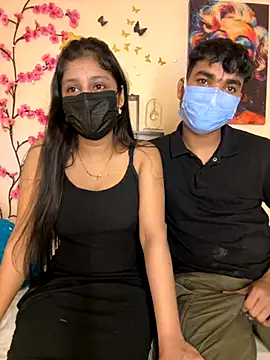 hotgirlpriya789 online show from October 7, 3:38 pm