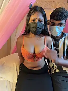 hotgirlpriya789 online show from November 9, 7:43 pm