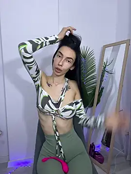 Celine Roxelle online show from October 8, 3:05 pm