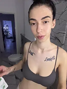 Celine Roxelle online show from December 20, 5:50 pm