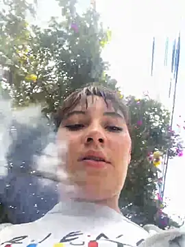 Maggie Geller online show from November 12, 3:10 pm