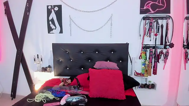 Snapshot of Julieta_Carden_ chatting on September 22, 7:45 pm Julieta Carden online show from September 22, 7:45 pm