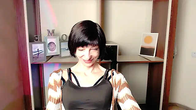  AngeliaFlow  online show from September 30, 7:14 am