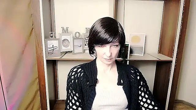  AngeliaFlow  online show from February 11, 10:17 am