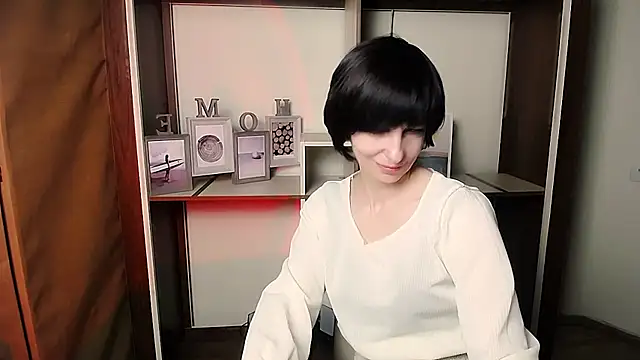  AngeliaFlow  online show from January 18, 4:58 pm