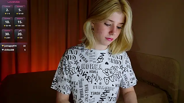 Bella amory online show from April 18, 6:32 pm