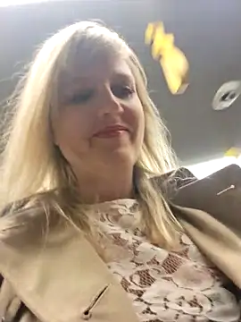 Sexybiene969 online show from September 26, 3:09 pm