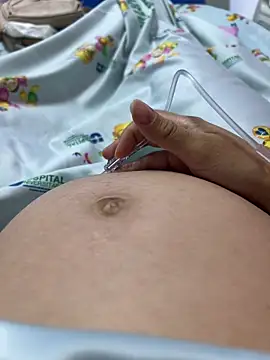 Abbiee 8 online show from September 21, 9:35 pm