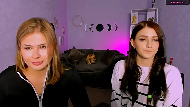 catherine kitty online show from October 8, 7:40 pm