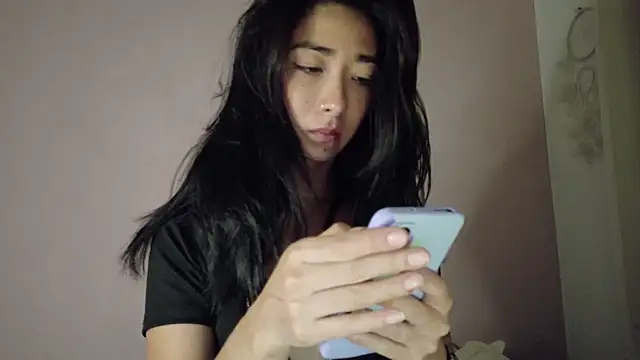 Snapshot of oishii_ambar chatting on September 20, 10:57 am oishii ambar online show from September 20, 10:57 am