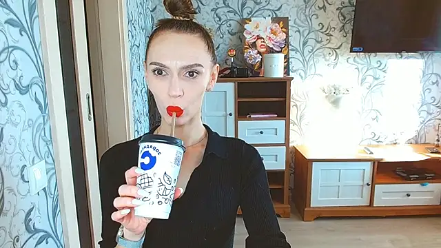 Lady Sunshine  online show from October 16, 6:27 am