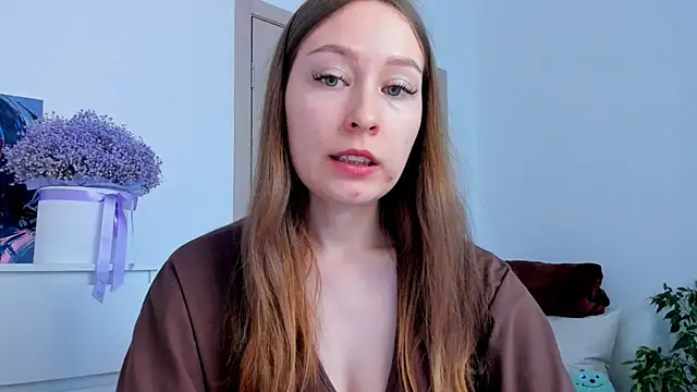 Snapshot of marilinaal chatting on October 13, 7:33 am marilinaal online show from October 13, 7:33 am