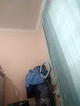 prettiechanti online show from October 14, 3:58 pm