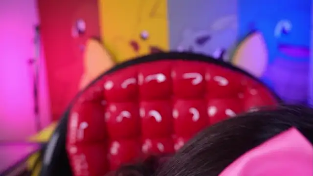 miss   angel online show from December 17, 6:45 pm