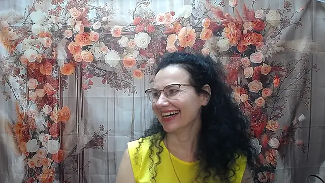 Miroslava Happi online show from July 3, 5:35 am