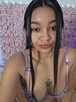 Lynda Bonnie online show from January 9, 2:10 pm