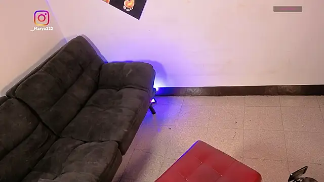 Maryybellax online show from February 2, 11:15 pm