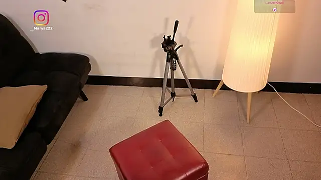 Maryybellax online show from March 18, 12:04 am