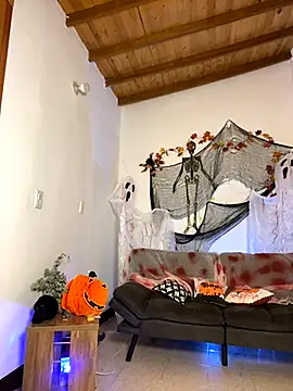 Snapshot of Maryybellax chatting on October 20, 1:41 am Maryybellax online show from October 20, 1:41 am