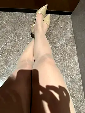 Mia-77 online show from September 18, 9:52 am