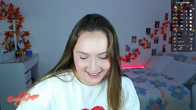 EmilyxxGraces online show from October 17, 2:04 am