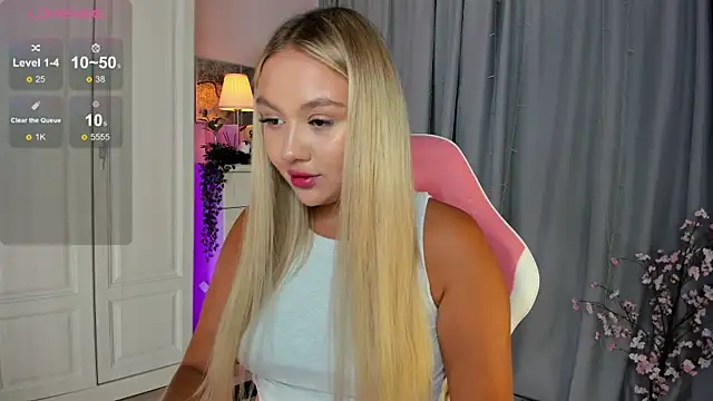 Snapshot of _Loneve__ chatting on September 16, 3:42 pm  Loneve   online show from September 16, 3:42 pm